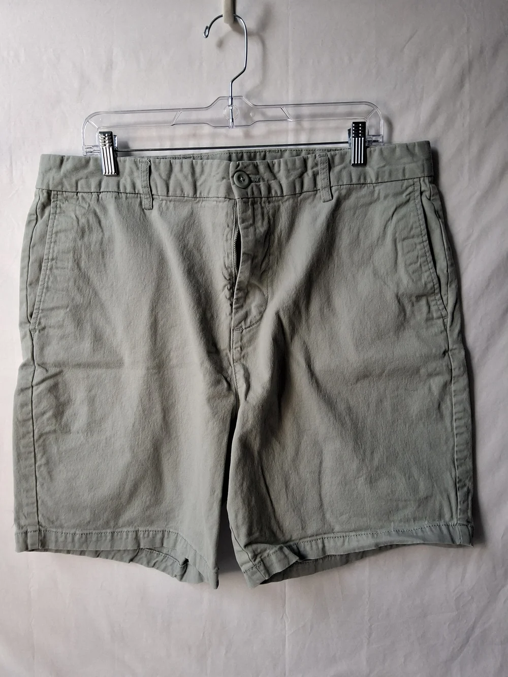 Old‎ Navy Men's Flat Front Chino Shorts - Sage Green